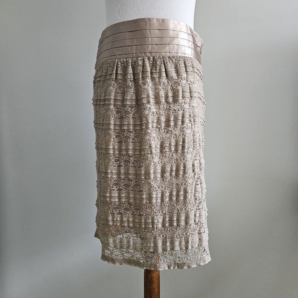 Romy | Elegant Lace Beige Skirt
